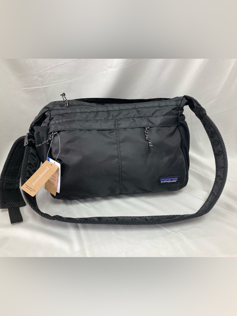 Patagonia Lightweight Packable Black Hole Travel Courier Shoulder Bag